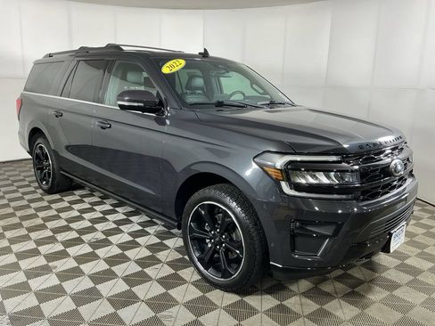 Used 2022 Ford Expedition Max Limited AWD/4WD image 2