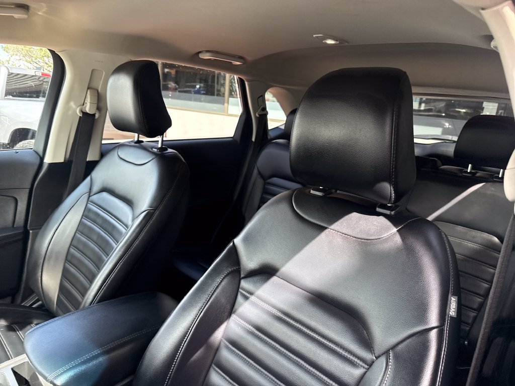 Used 2022 Ford Edge SEL AWD/4WD image 12