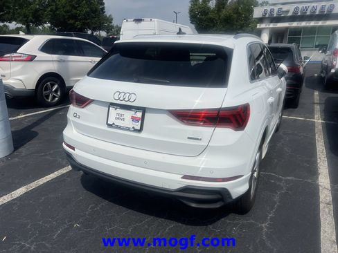 Used 2024 Audi Q3 2.0T Premium AWD/4WD image 3