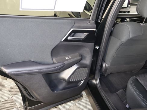 Used 2024 Mitsubishi Outlander ES image 44