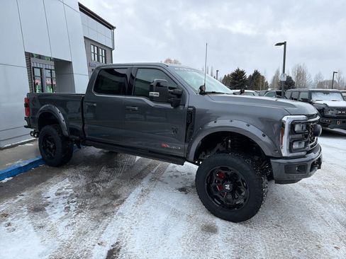 New 2026 Ford F250 Lariat w/ Black Appearance Package image 28