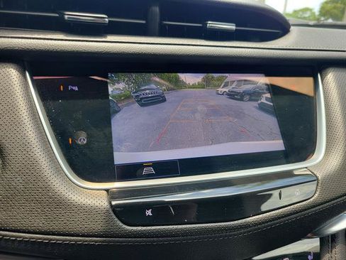 Certified 2022 Cadillac XT5 Luxury FWD image 57