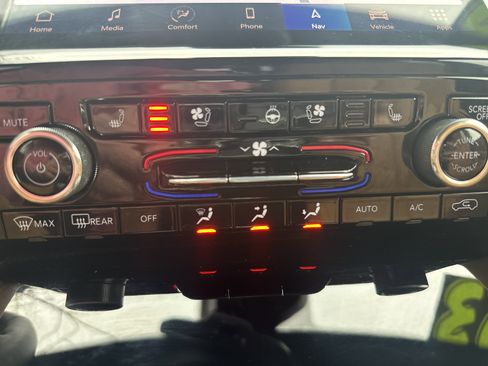 Used 2023 Jeep Grand Cherokee L Summit image 29