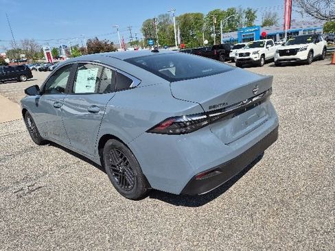 New 2026 Nissan Sentra SV FWD image 7