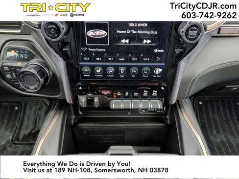 Used 2020 RAM 1500 Limited w/ Black Appearance Package image 27