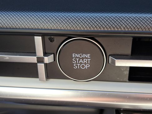 Certified 2024 Hyundai Santa Fe SEL image 28