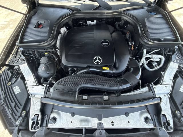 Used 2022 Mercedes-Benz GLC 300 4MATIC image 27