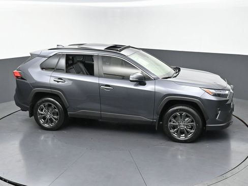 Used 2023 Toyota RAV4 Limited image 46