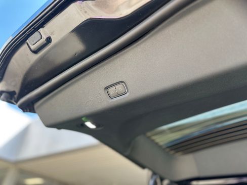 New 2025 Ford Expedition Active image 41