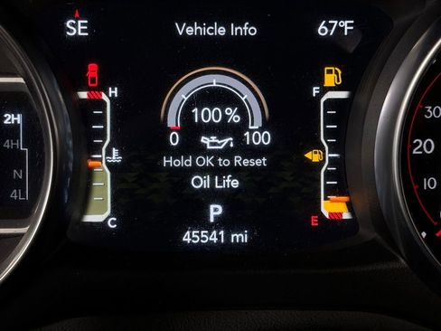 Certified 2022 Jeep Gladiator Rubicon w/ LED Lighting Group image 16