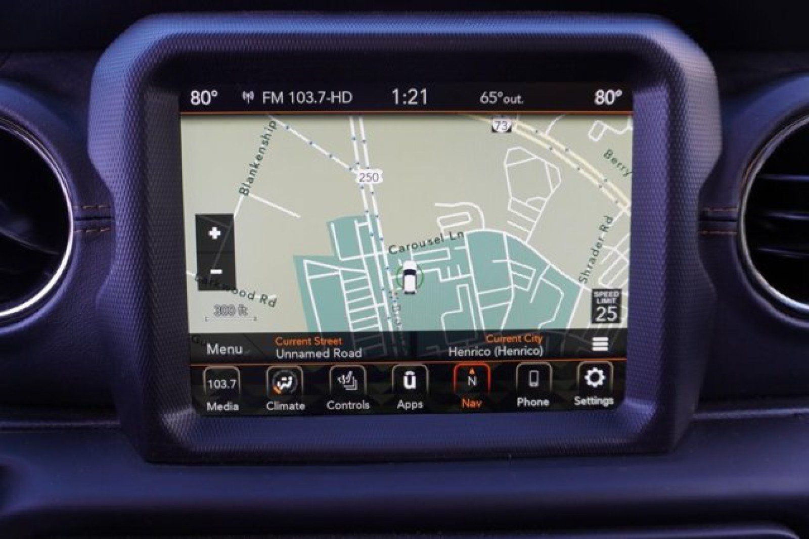 Used 2023 Jeep Gladiator Overland AWD/4WD image 23