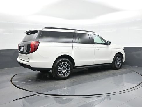 New 2026 Ford Expedition Max Active image 9