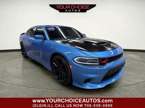 Used 2019 Dodge Charger Scat Pack w/ Dynamics Package RWD image 9