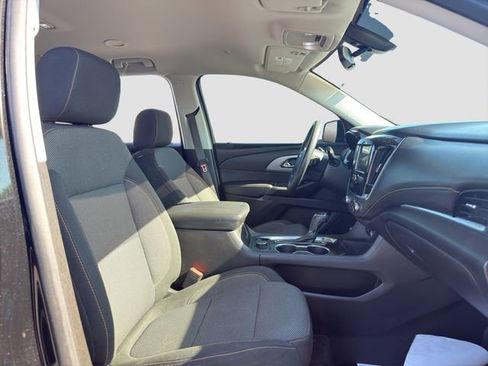 Used 2020 Chevrolet Traverse LS FWD image 17
