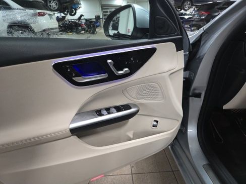 Certified 2025 Mercedes-Benz C 300 4MATIC Sedan image 4