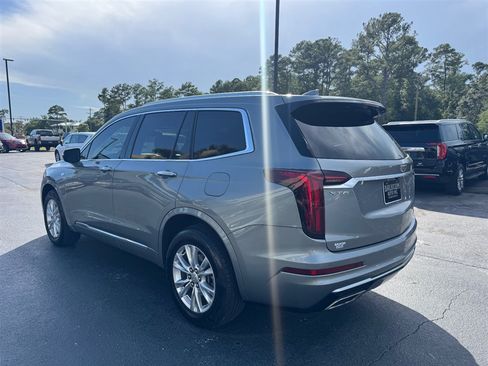 Used 2023 Cadillac XT6 Luxury FWD image 6
