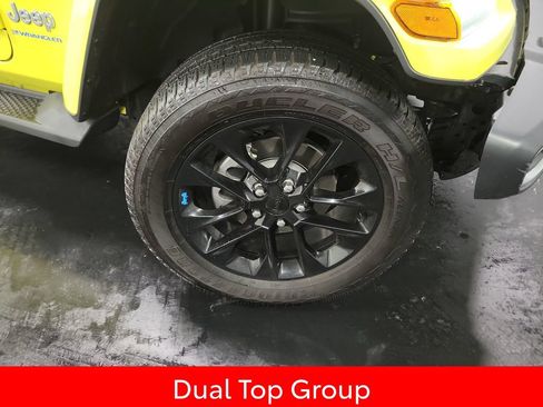 Used 2023 Jeep Wrangler Unlimited Sahara w/ Dual Top Group AWD/4WD image 10