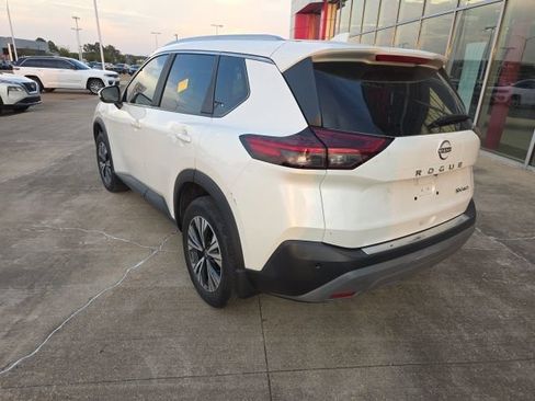 Used 2023 Nissan Rogue SV w/ SV Premium B Package AWD/4WD image 11