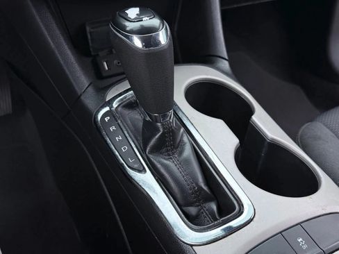Used 2018 Chevrolet Cruze LS FWD image 25