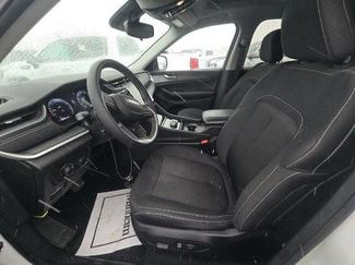 Used 2023 Jeep Grand Cherokee Laredo video 2