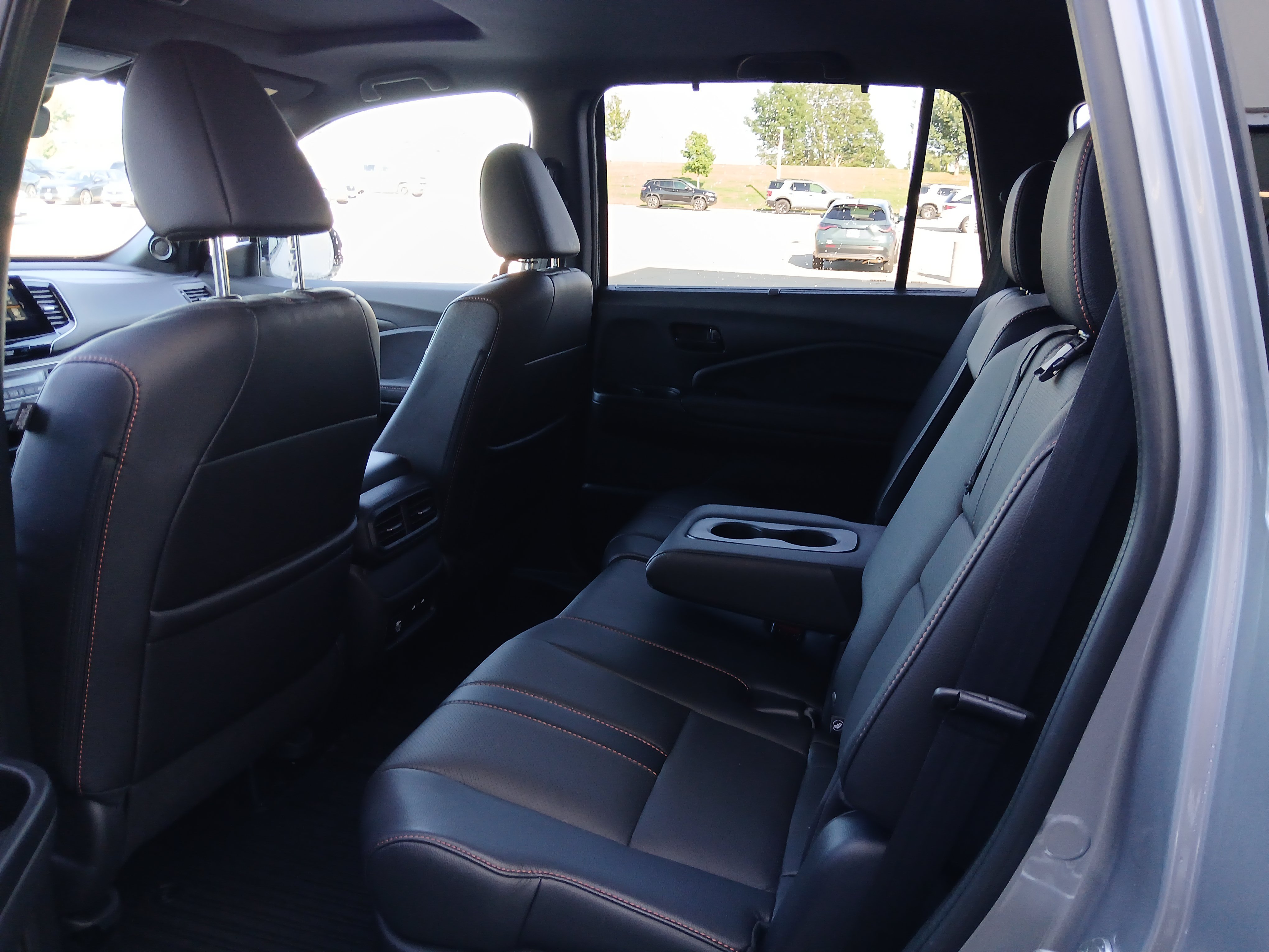 Used 2025 Honda Passport TrailSport image 9