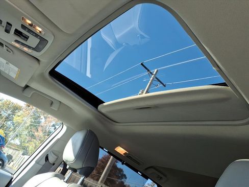 Certified 2024 Toyota Sienna XLE image 24