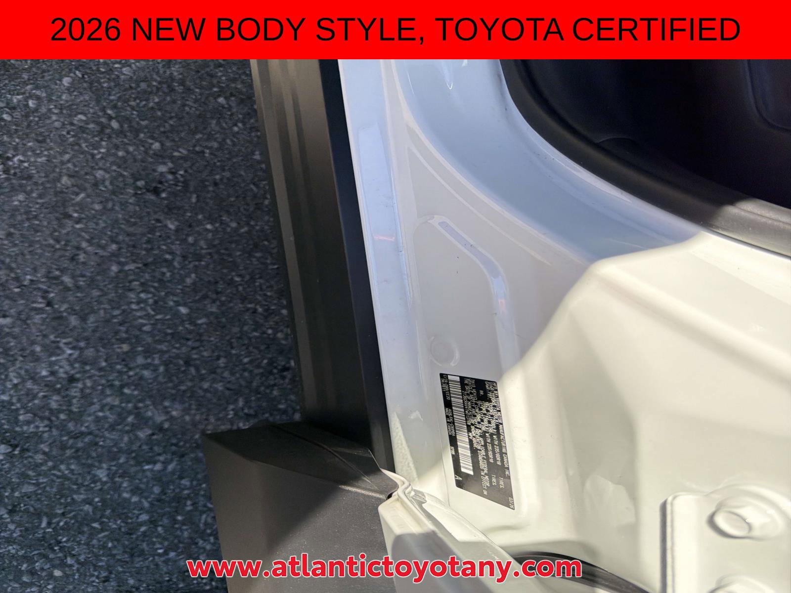 Used 2026 Toyota RAV4 XLE Premium AWD/4WD image 18