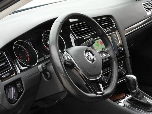 Used 2017 Volkswagen Golf SEL FWD image 51