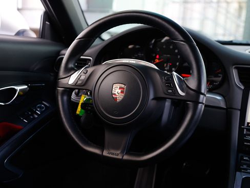 Used 2013 Porsche 911 Carrera 4 image 32