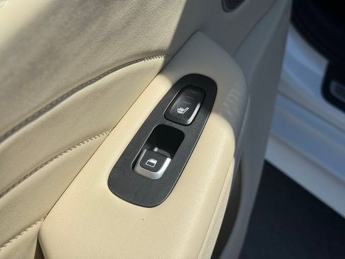 Used 2023 Kia Stinger GT2 image 16