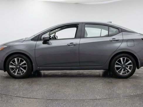 Used 2025 Nissan Versa SV FWD image 5