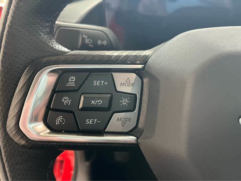 Used 2025 Ford Mustang GT Premium image 34