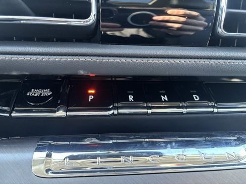 New 2026 Lincoln Aviator Premiere image 30