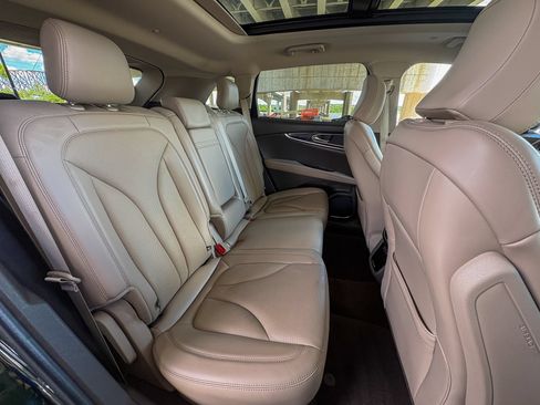 Used 2021 Lincoln Nautilus Reserve FWD image 25