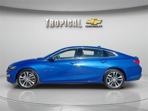 Used 2023 Chevrolet Malibu LT image 2