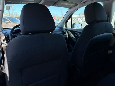Used 2017 Chevrolet Trax LS image 9