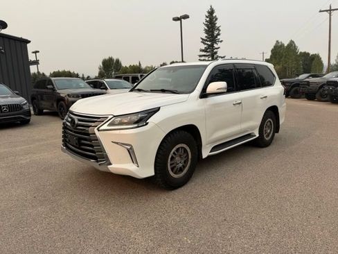 Used 2017 Lexus LX 570 4WD w/ Luxury Package image 2