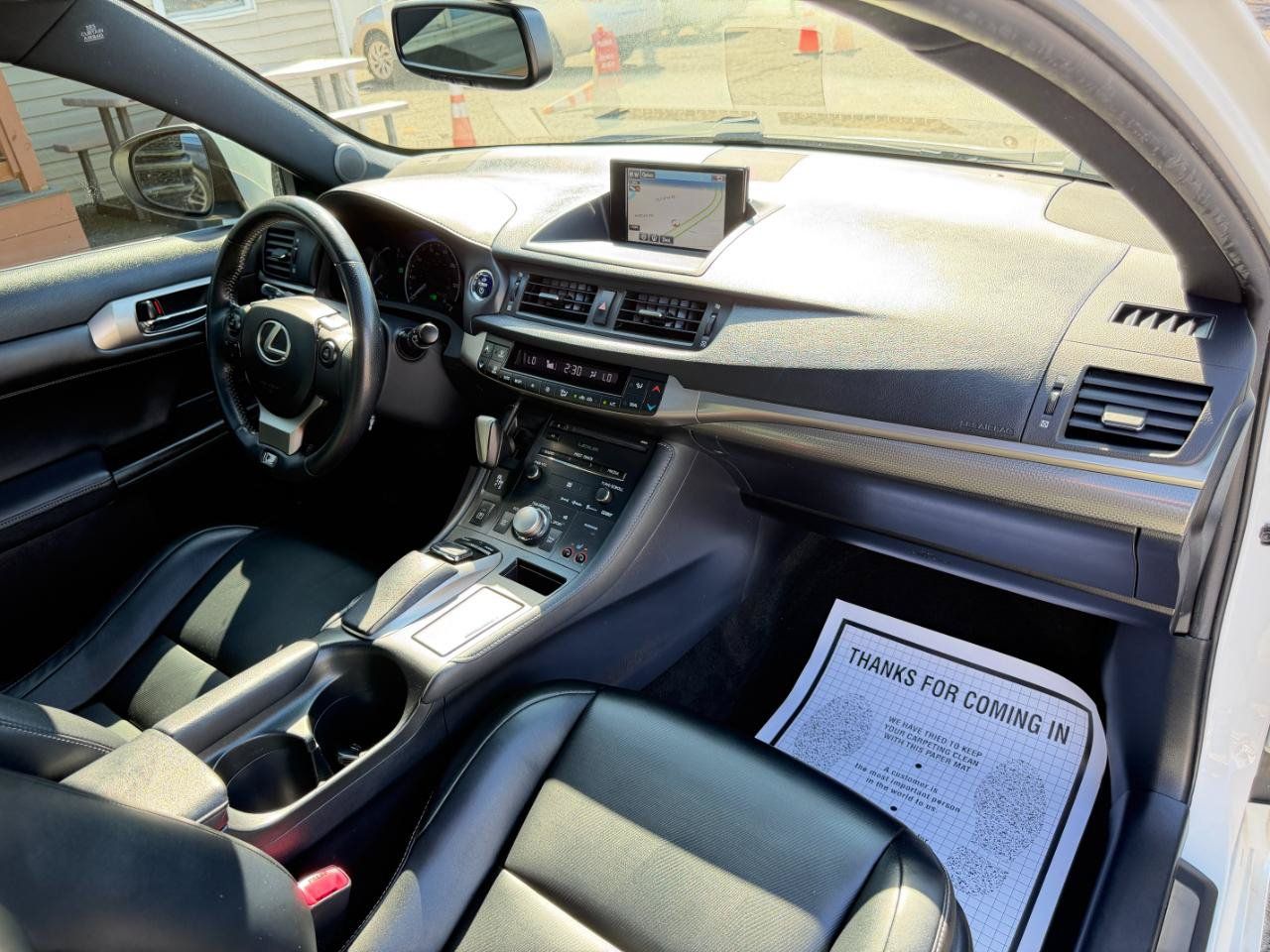 Used 2015 Lexus CT 200h w/ Navigation Package FWD image 39