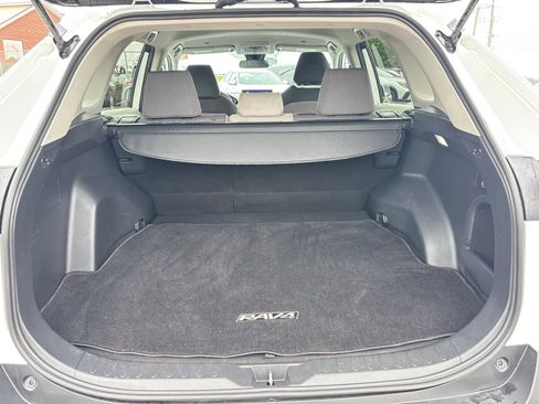 Used 2023 Toyota RAV4 XLE AWD/4WD image 24