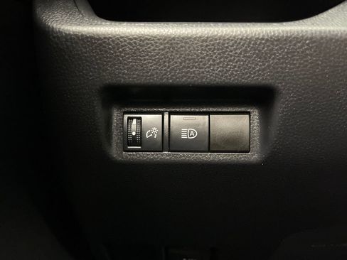 Certified 2021 Toyota RAV4 LE FWD image 28