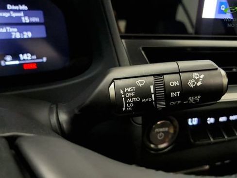 Used 2025 Lexus UX 300h FWD image 59