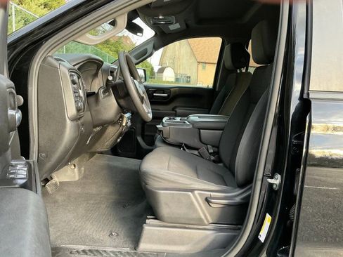 Used 2020 Chevrolet Silverado 1500 Custom Trail Boss w/ Custom Convenience Package image 9