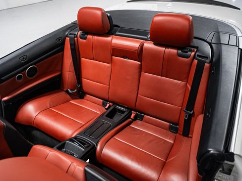 Used 2008 BMW M3 Convertible image 34