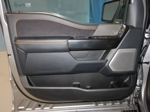 Used 2022 Ford F150 Platinum w/ Equipment Group 701A High image 5