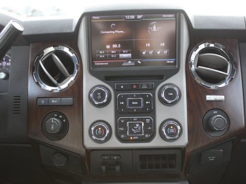 Used 2013 Ford F350 Lariat w/ Lariat Interior Pkg image 26