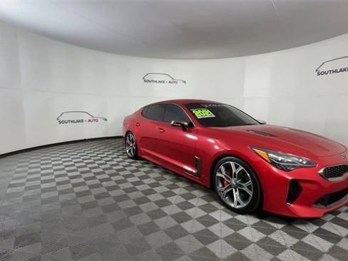 Used 2021 Kia Stinger GT image 2