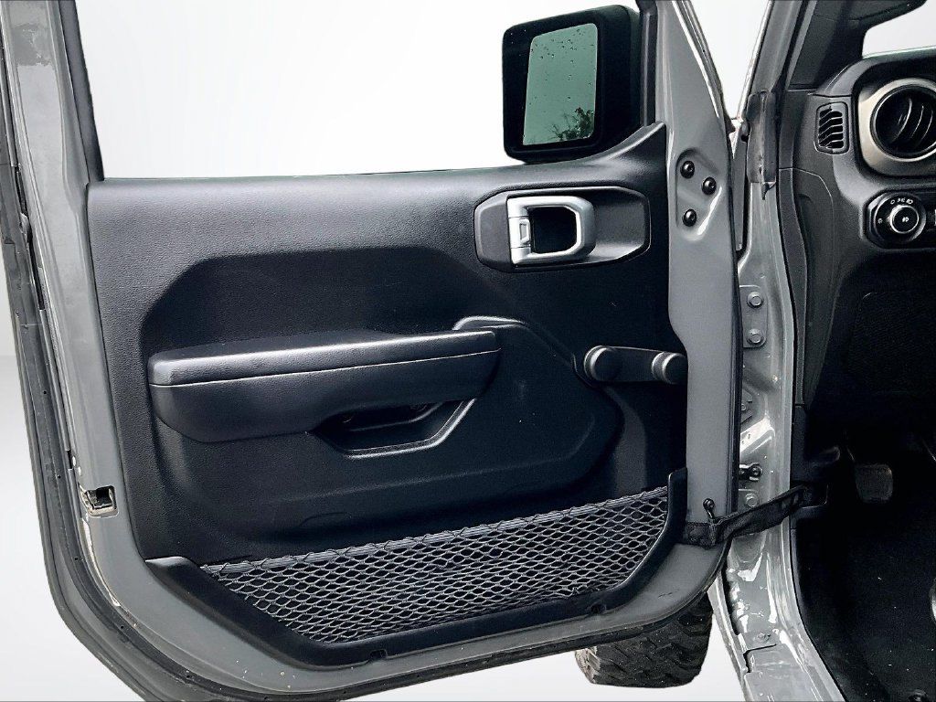 Used 2019 Jeep Wrangler Sport AWD/4WD image 24
