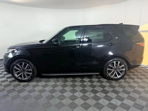 Certified 2025 Land Rover Discovery Dynamic SE AWD/4WD image 4