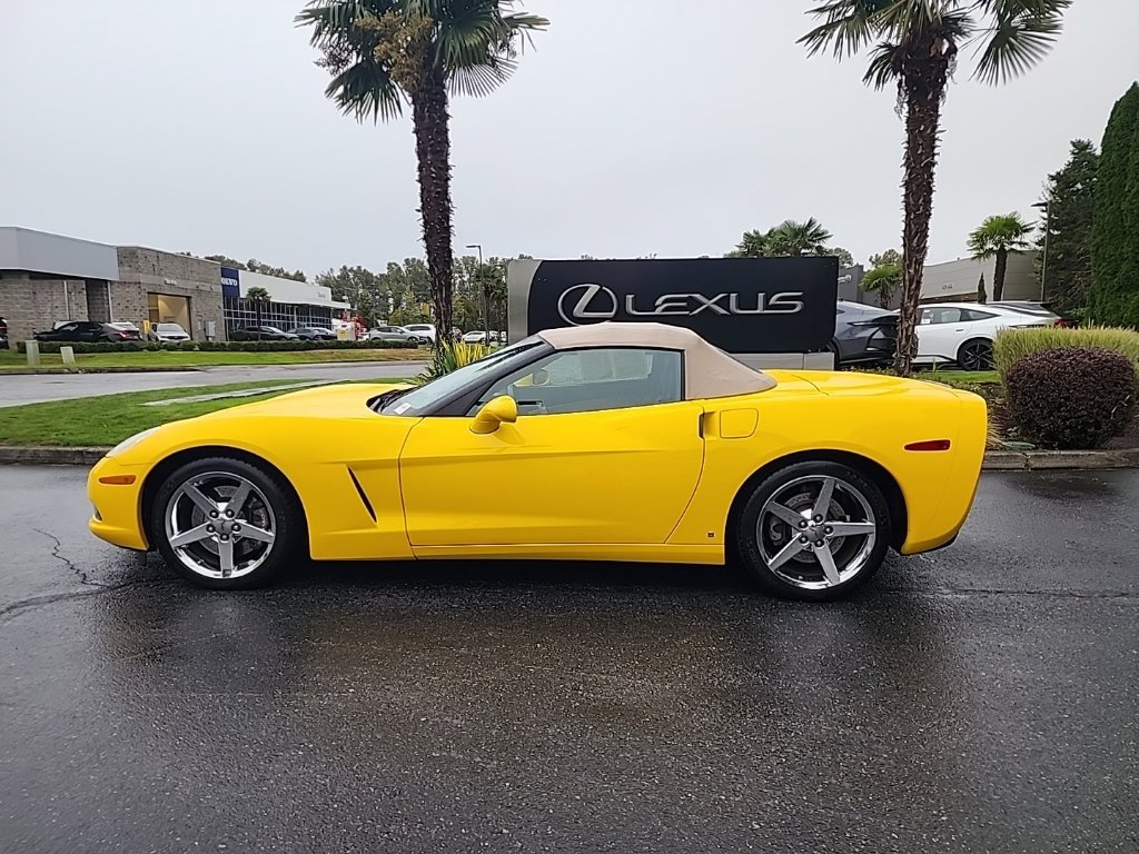 Used 2007 Chevrolet Corvette Convertible w/ Preferred Equipment Group RWD image 2