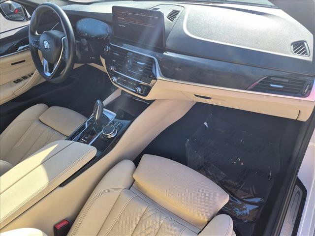 Used 2023 BMW 530i w/ Convenience Package RWD image 23